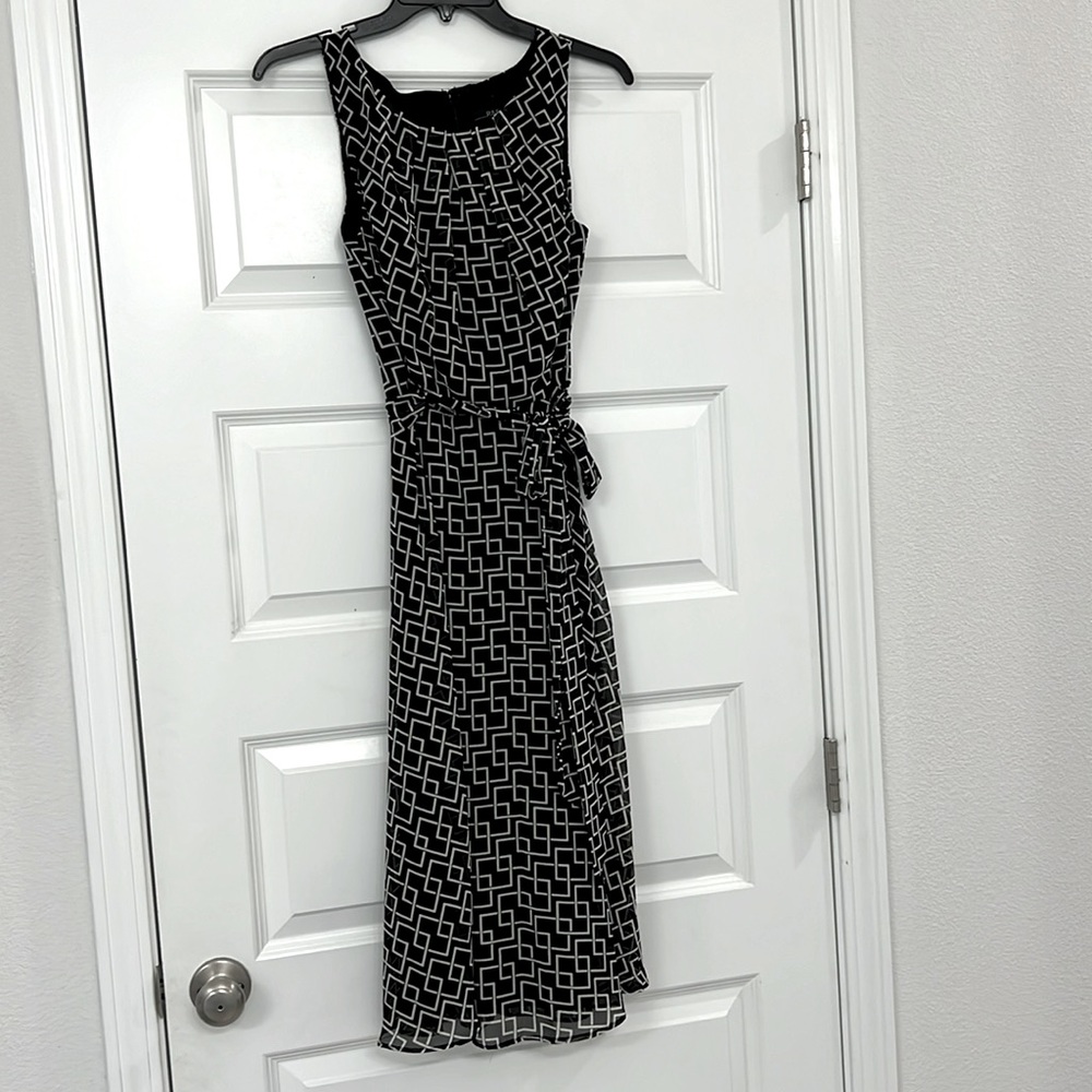 Midi Sleeveless Black Dress